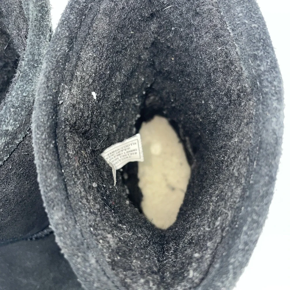 BEARPAW Boots Emma Youth Shearling Winter‎ Snow Boot Black Suede Size 2